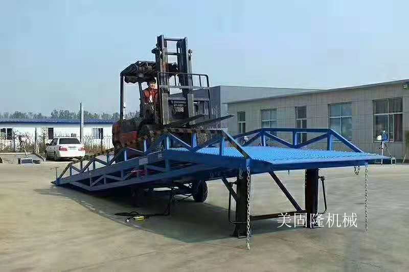 湖北移动式登车桥价格